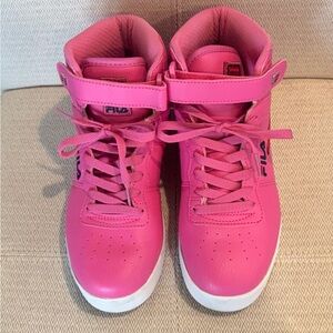 Fila Women's Bright Pink Athletic Shoes